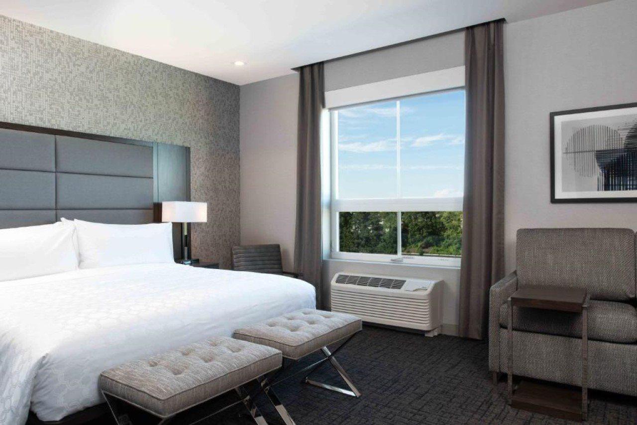 Staybridge Suites - Quincy By Ihg Bagian luar foto