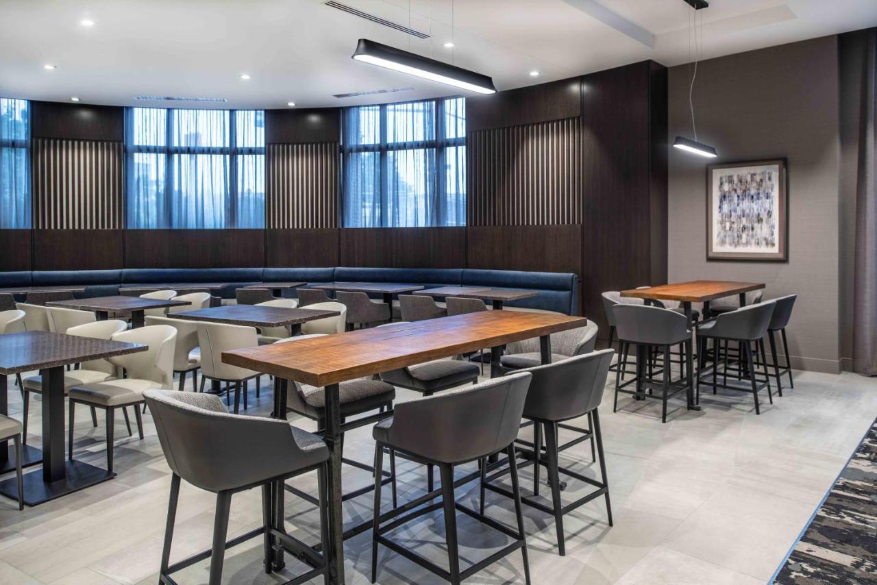 Staybridge Suites - Quincy By Ihg Bagian luar foto