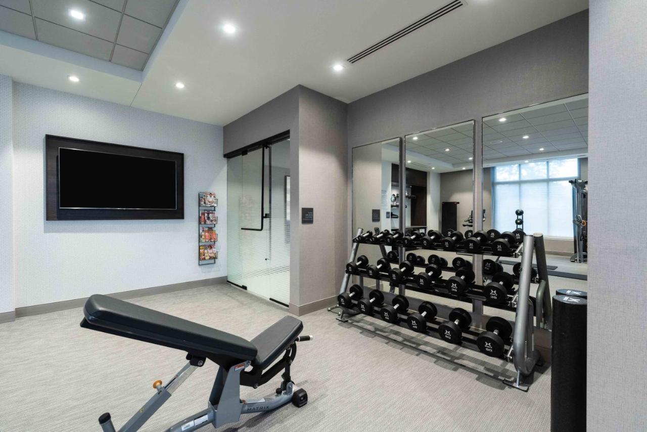 Staybridge Suites - Quincy By Ihg Bagian luar foto