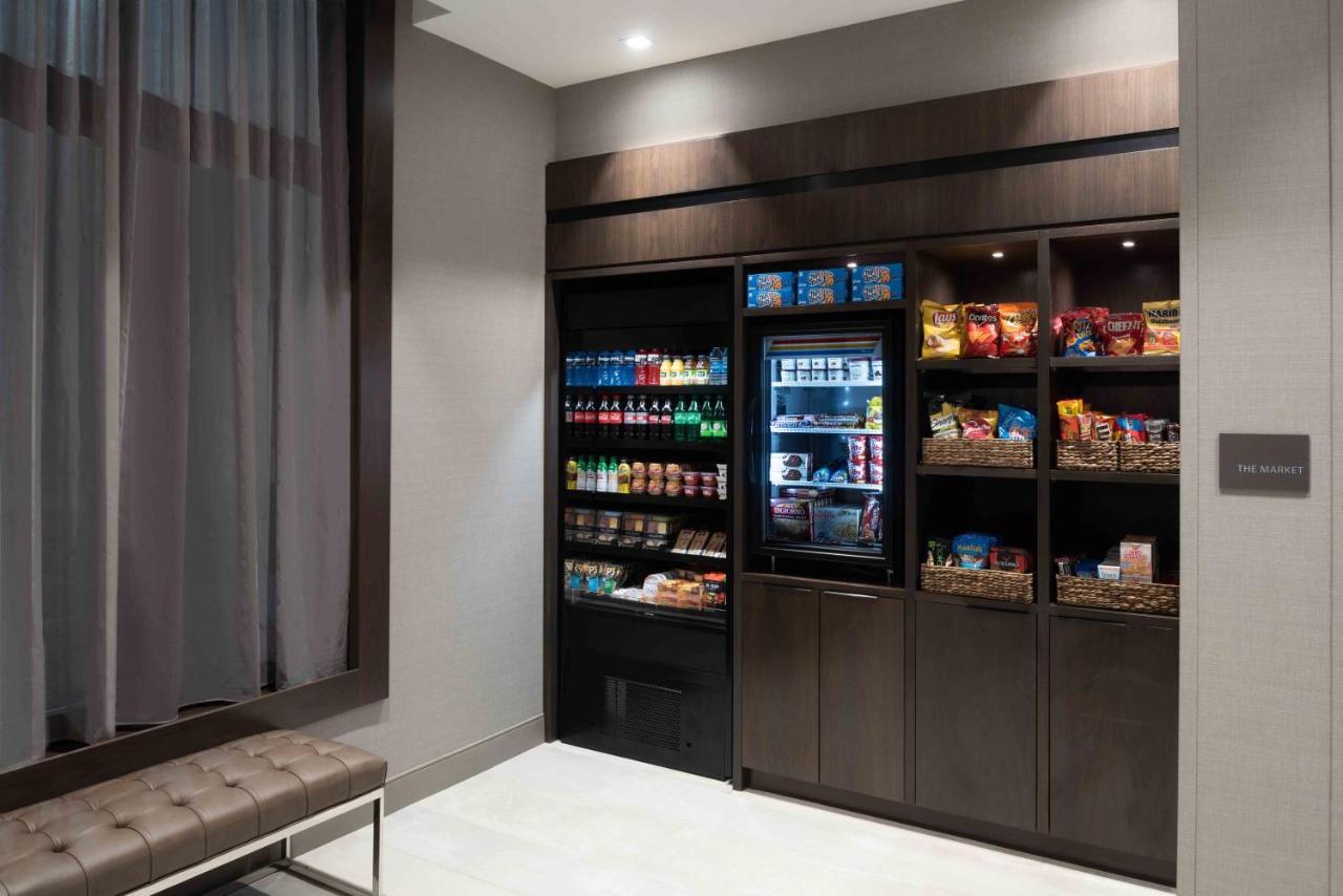 Staybridge Suites - Quincy By Ihg Bagian luar foto