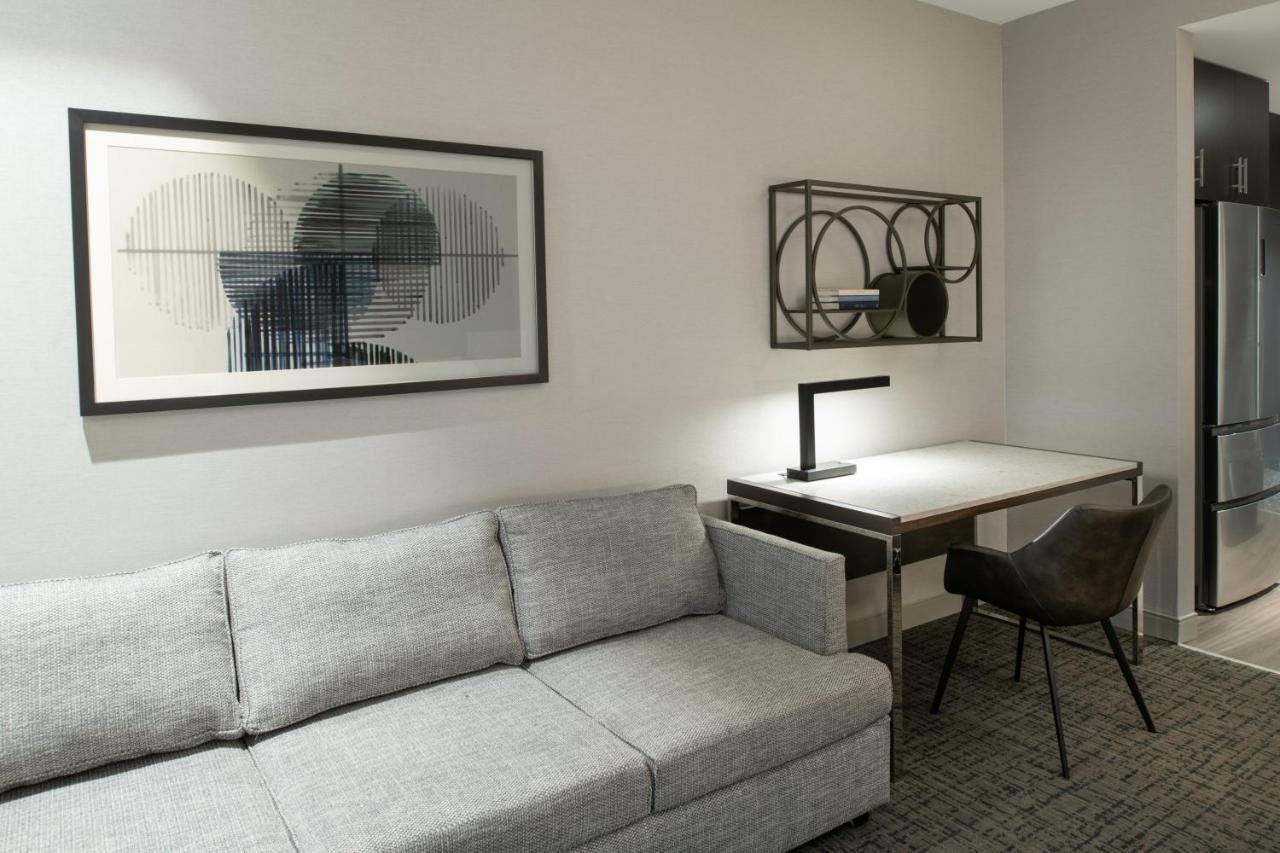 Staybridge Suites - Quincy By Ihg Bagian luar foto