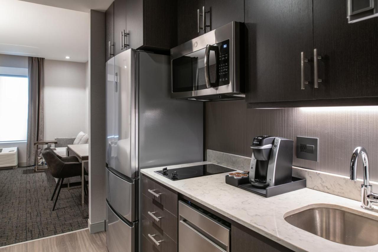 Staybridge Suites - Quincy By Ihg Bagian luar foto
